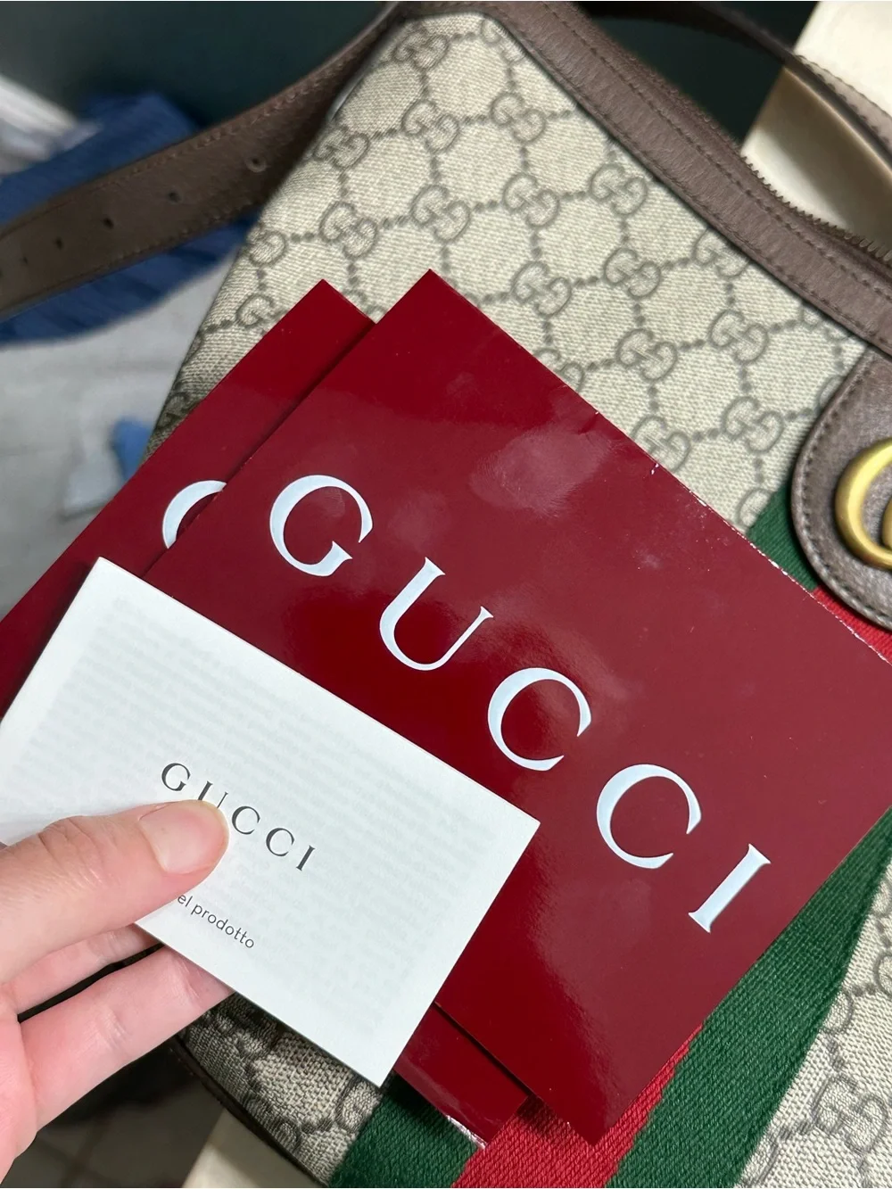 Gucci Beige Monogram Shoulder Bag with Green and Red Stripe - Picture 3 of 3